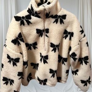 Pink Lily Cream w/Black Bows Sherpa Zip up Jacket